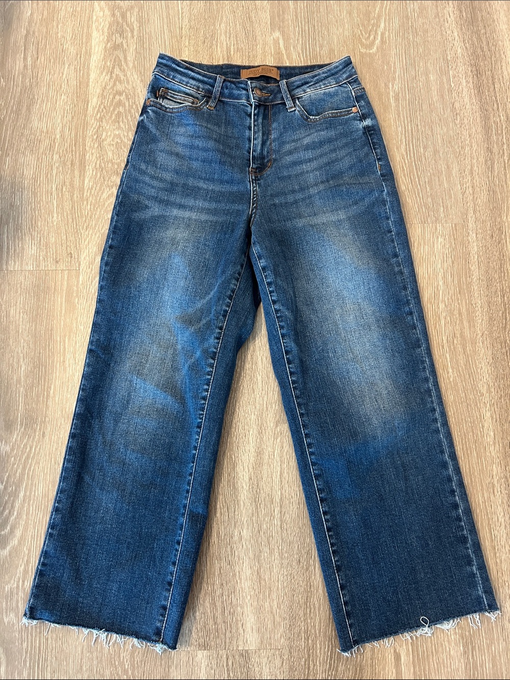 Judy Blue - Wide Crop Jeans
